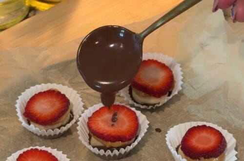 Frozen Peanut Butter Chocolate Banana Bites with Strawberry